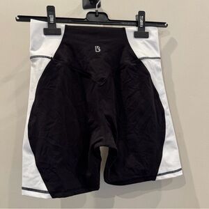 Buff Bunny 6” Legacy Shorts